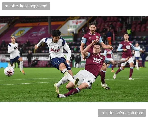 伯恩利20分深陷降级区，33失球61失球攻防两端全面崩盘